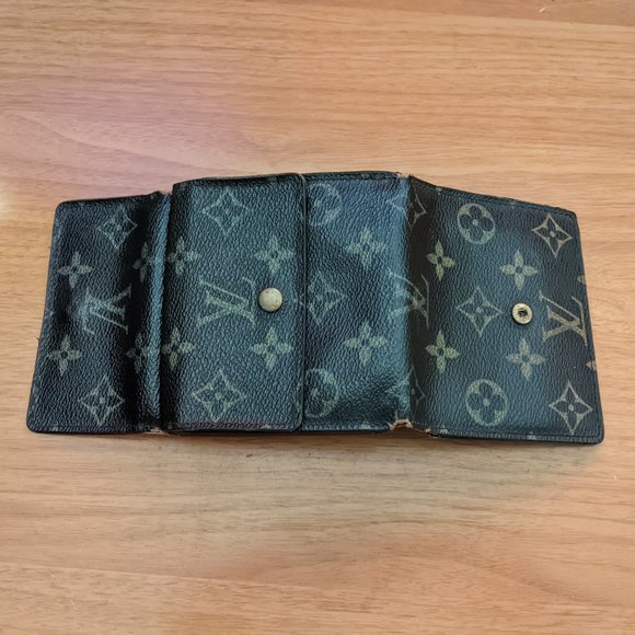Louis Vuitton Monogram Wallet Small - Picture 5 of 12